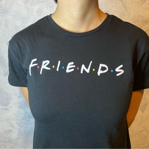 Friends black top size L - Picture 5 of 6